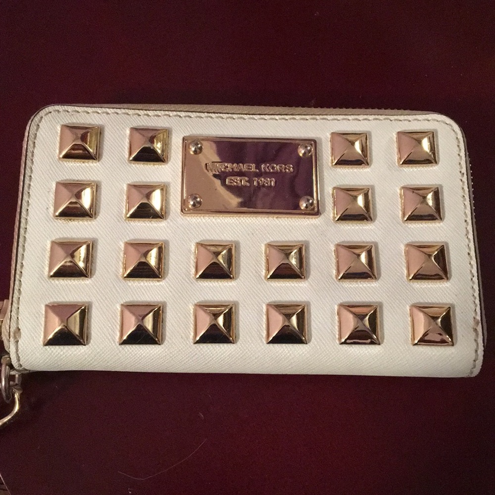 wallet and wristlet